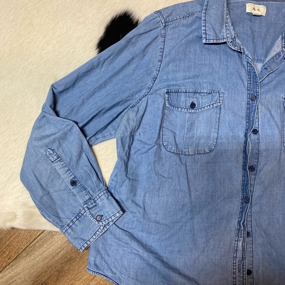 Per Se women's blue denim button-down shirt - Picture 3 of 8